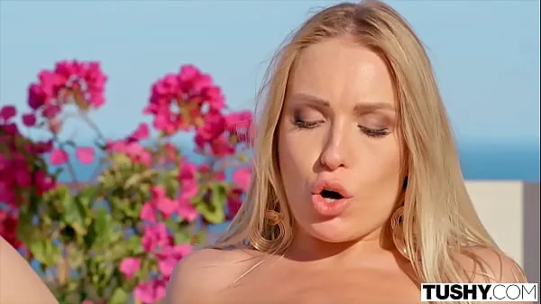 TUSHY Sexy hotel patron Angelika seduces valet for anal fun Film hangat yang hangat