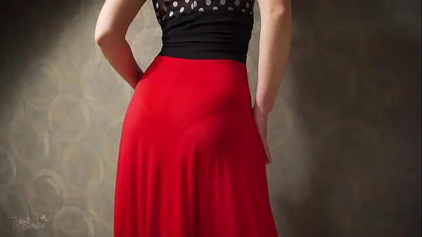 Sıcak Hot Milf In Tight Dress Teasing Visible Panty Line Sıcak Filmler