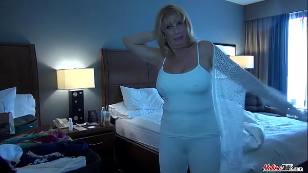 Hot Busty mature puts on some clothes after posing nude warm Movies