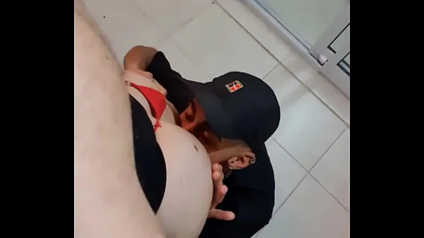 Gorące MALE PERFORMS THE FETISH OF AN IF**D DELIVERY WAITING FOR HIM IN PANTIES AS A REWARD WON A LOT OF PAU IN THE ASS (COMPLETE IN THE NET AND SUBSCRIPTIONciepłe filmy