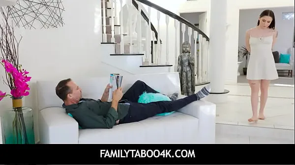 گرم FamilyTaboo4K - Stepdaddy Teaching Sex To Hot Stepdaughter – Mia Moore گرم فلمیں