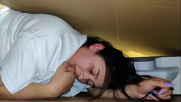 뜨거운 Stepsister receives anal internal cumshot through a hole in a box 따뜻한 영화