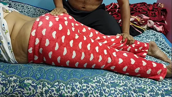 Gorące Innocent Bengali Wife Getting Massaged By Hotel Boyciepłe filmy