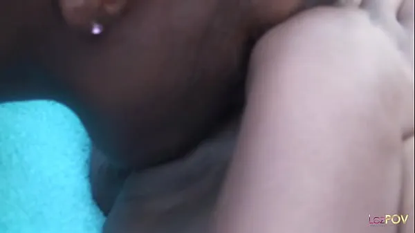 Poolside pussy licking with a gorgeous black girl and her sexy ebony friend Filem hangat panas