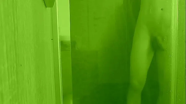 Shower handjobing my cock Filem hangat panas