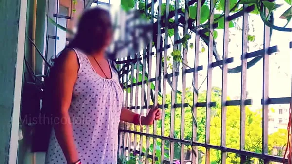 Sister-in-law standing in her balcony called me and quenched the thirst of her pussy Filem hangat panas