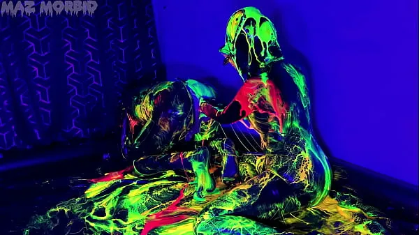 Καυτές UV Double Anal Fisting with Maz Morbid and Mistress Patricia ζεστές ταινίες