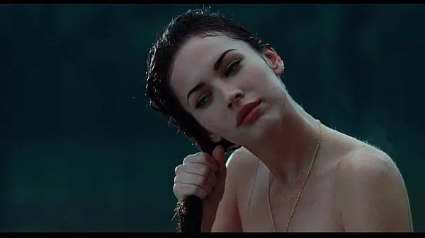 Megan Fox, Amanda Seyfried - Jennifer's Body Film hangat yang hangat
