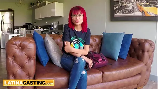 Vroči shy petite 18 year old redhead latina anal in job interview topli filmi