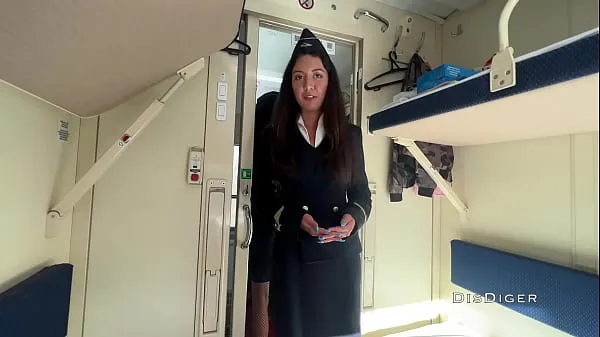 Heta Seduced the conductor on the train and fucked while she had a break varma filmer