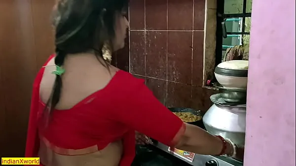 Indian Hot Stepmom Sex with stepson! Homemade viral sex Filem hangat panas