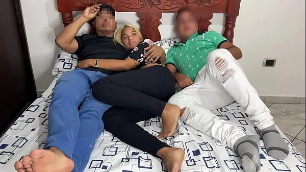 Nóng My Friend Invited me to watch a Movie with his Girlfriend but his Girlfriend is with her Ass next to me and I couldn't Resist Phim ấm áp