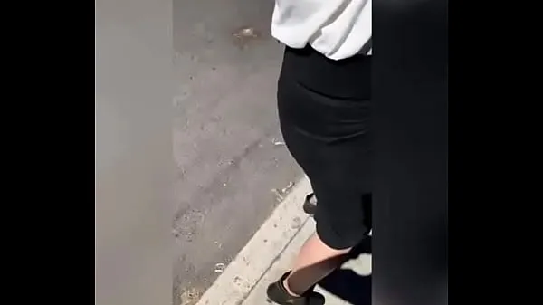 Money for sex! Hot Mexican Milf on the Street! I Give her Money for public blowjob and public sex! She’s a Hardworking Milf! Vol Films chauds