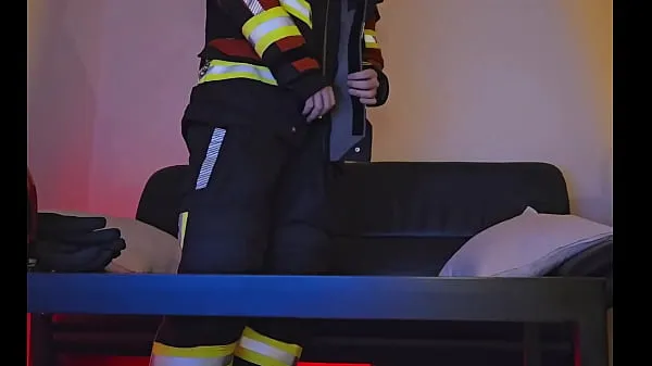 गर्म Straight Firefighter Convinced गर्म फिल्में