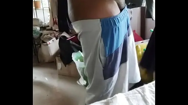 Indian boy shorts drop off Filem hangat panas