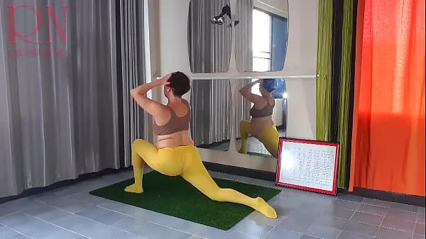 Yellow pantyhose. Naked yoga. Nude yoga. Naked gymnastics. Nude gymnastics. Naked athlete. 2 Film hangat yang hangat