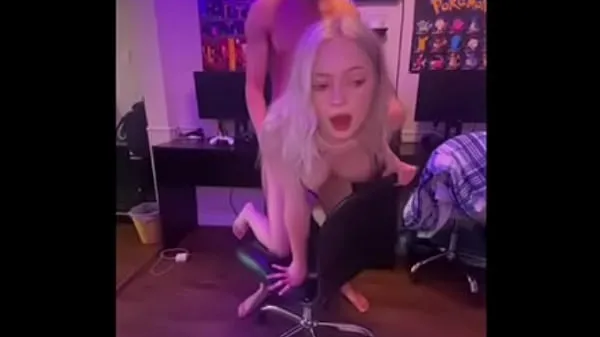 گرم Tiny Blonde Takes Huge Cock! Full video on گرم فلمیں