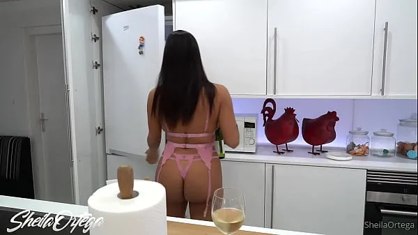 Kuumia Big boobs latina Sheila Ortega doing blowjob with real BBC cock on the kitchen lämpimiä elokuvia