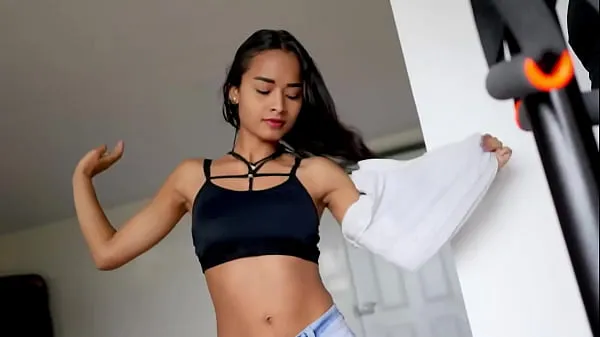 گرم Athletic Fit Gym Babe Seducing Roommate For Anal Stretch First Time Pounding After Pilates Training - Daniela Ortiz گرم فلمیں