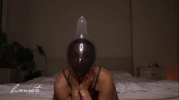 Gorące Full Extent Condom Play And Glass Dildo Orgasmciepłe filmy