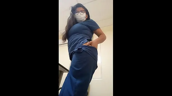 Quente vídeo viral de enfermeira de hospital!! ele foi colocar uma bolha no paciente e acabaram fodendo Filmes quentes