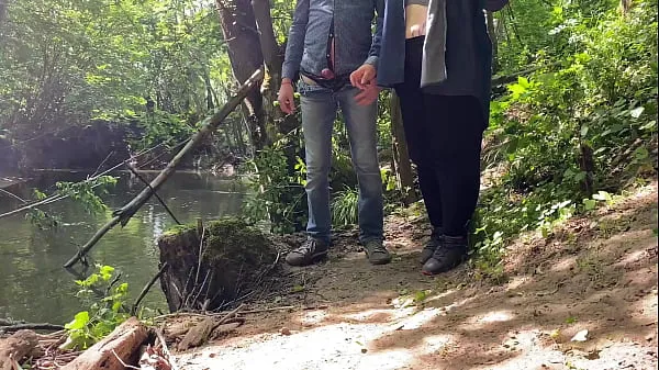 Sıcak Perfect stranger MILF jerked me off near the lake Sıcak Filmler