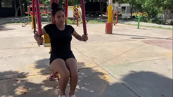 Hotte I take home a BEAUTIFUL GIRL from the park and end up fucking varme filmer