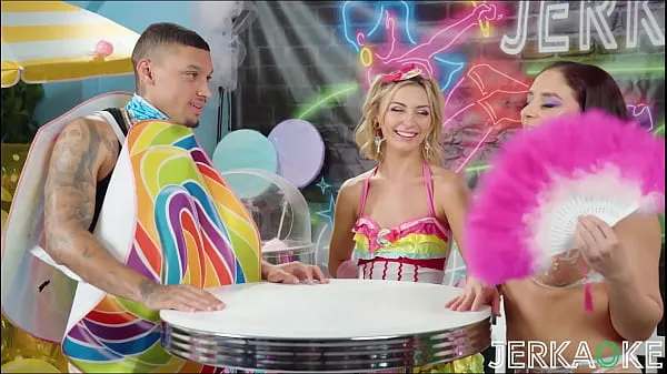 Žhavé Jerkaoke- Petite Blonde Chloe Temple Invites You To The Candy Shop - Are You Coming žhavé filmy