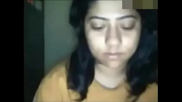 Indian Girl enjoys giving Blowjob , Teen cumming in mouth Filem hangat panas