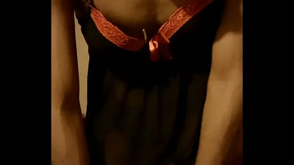 Hotte Bottom sissy in lingerie varme film