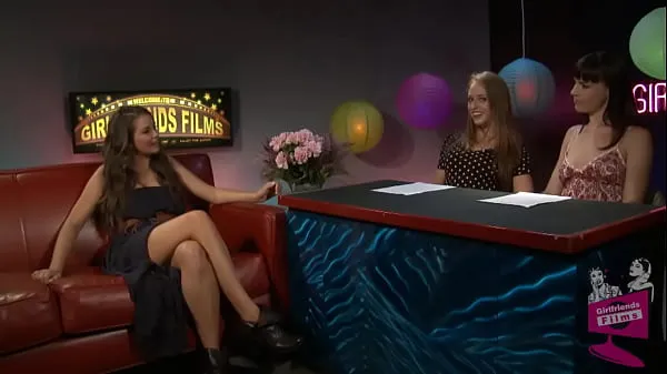 गर्म Dana and Keira get to know Hottie Allie Haze on the Kinky and Creepy Show गर्म फिल्में