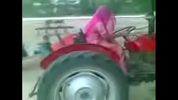 rajasthani women driving tractor Filem hangat panas