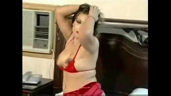Sıcak Pakistani bigboobs aunty nude dance by ZD jhelum Sıcak Filmler