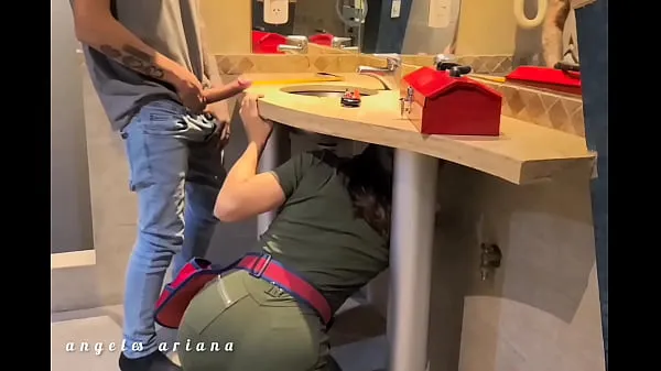 Menő Plumber at work, choose the biggest tool | Monster cock for the only ass that can handle all the enormities meleg filmek