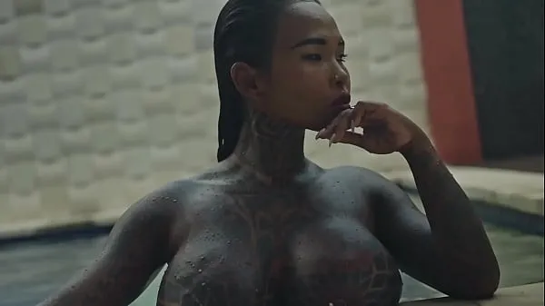 뜨거운 SANKTOR - INKED JAPANESE MILF WITH HUGE TITS MASTURBATES 따뜻한 영화