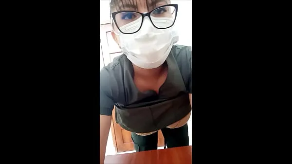 vidéo du moment !! une femme médecin commence ses nouvelles vidéos porno dans le bureau de l'hôpital !! vrai porno fait maison de la femme sans vergogne, peu importe à quel point elle veut se consacrer à la de Films chauds