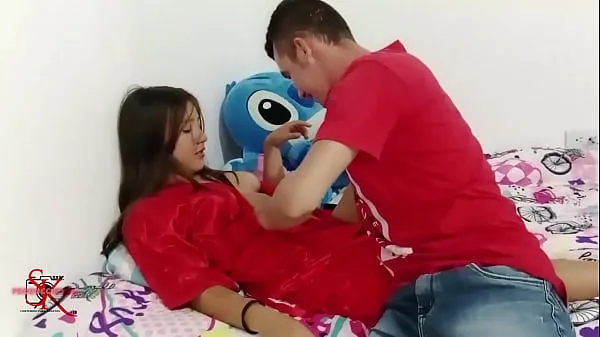 I see my stepsister in sexy pajamas and it makes me very horny part 1 Film hangat yang hangat