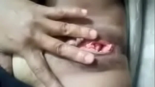 She's so horny, playing with her clit, poking her pussy until cum fills her pussy hole. Big pussy, beautiful clit, worth licking. When you see it, your cock gets hard and cums all the time Filem hangat panas
