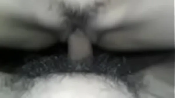 Hotte Spreading the beautiful girl's pussy, giving her a cock to suck until the cum filled her mouth, then still pushing the cock into her clitoris, fucking her pussy with loud moans, making her extremely aroused, she masturbated twice and cummed a lot varme filmer