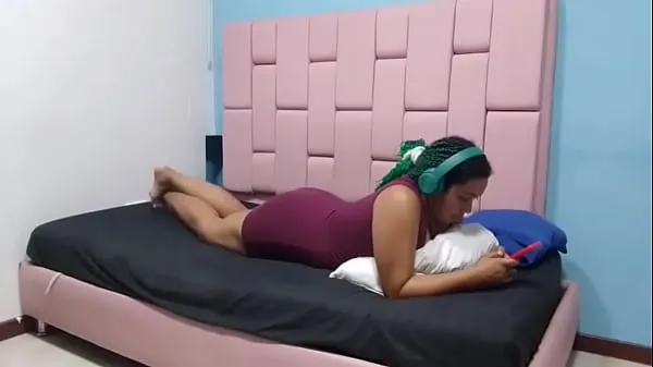 Hot While this aunt is listening to music I surprise her from behind and start stroking her huge buttocks and put my penis between them warm Movies