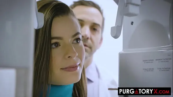 Vroči Sexy little brunette gets fucked by her new dentist topli filmi