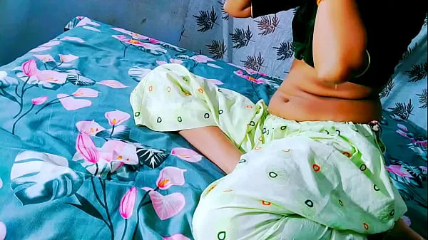 Καυτές Indian desi village maid fuck on chair with nice blowjob & oral sex scene. Make orgasm feel very horny ζεστές ταινίες