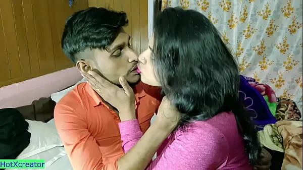 گرم ہندوستانی خوبصورت لڑکی ڈیٹنگ سیکس! صاف ہندی آڈیو کے ساتھ گرم فلمیں