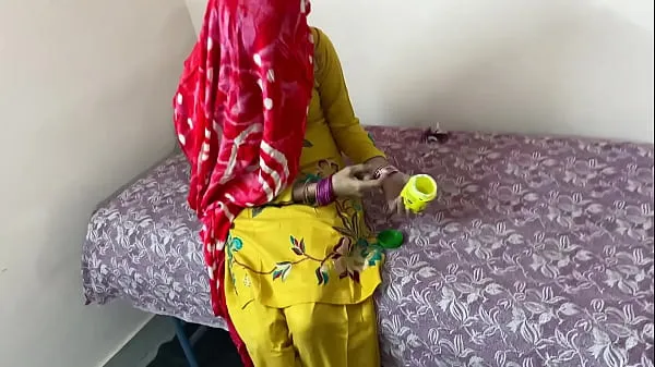 गर्म Bhabhi's mouth watered after seeing the big cock hindi sex chudai गर्म फिल्में