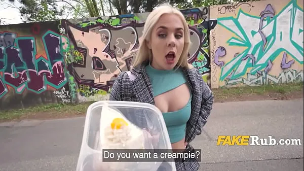 Καυτές Asking Random English Girl If She Wants A Creampie ζεστές ταινίες