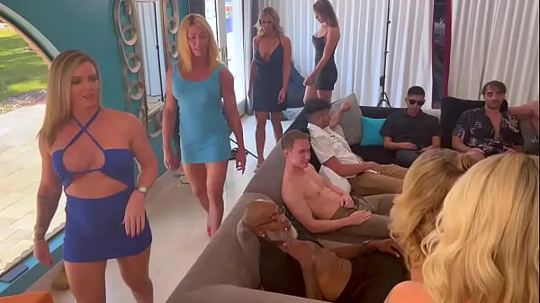 Heiße The Hotwife Tour Vegas Orgy - 9 Hotwives and 16 Cockswarme Filme