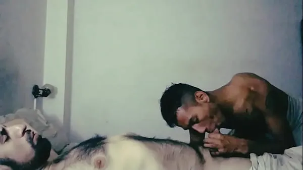 Heta Saying goodbye to the year with this hairy male's cock and milk varma filmer