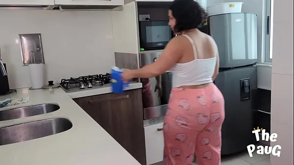 Hotte Fucking with my roommate in the kitchen varme filmer