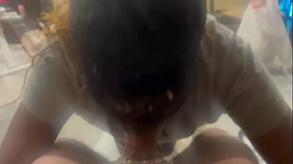 Hotte The glare sucks but the Eager Puke Play and Nose Blowing from this Disgusting Ebony Whore are Top Notch varme filmer