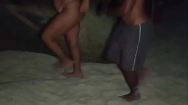 뜨거운 Risky public sex on the beach almost caught by the police 따뜻한 영화